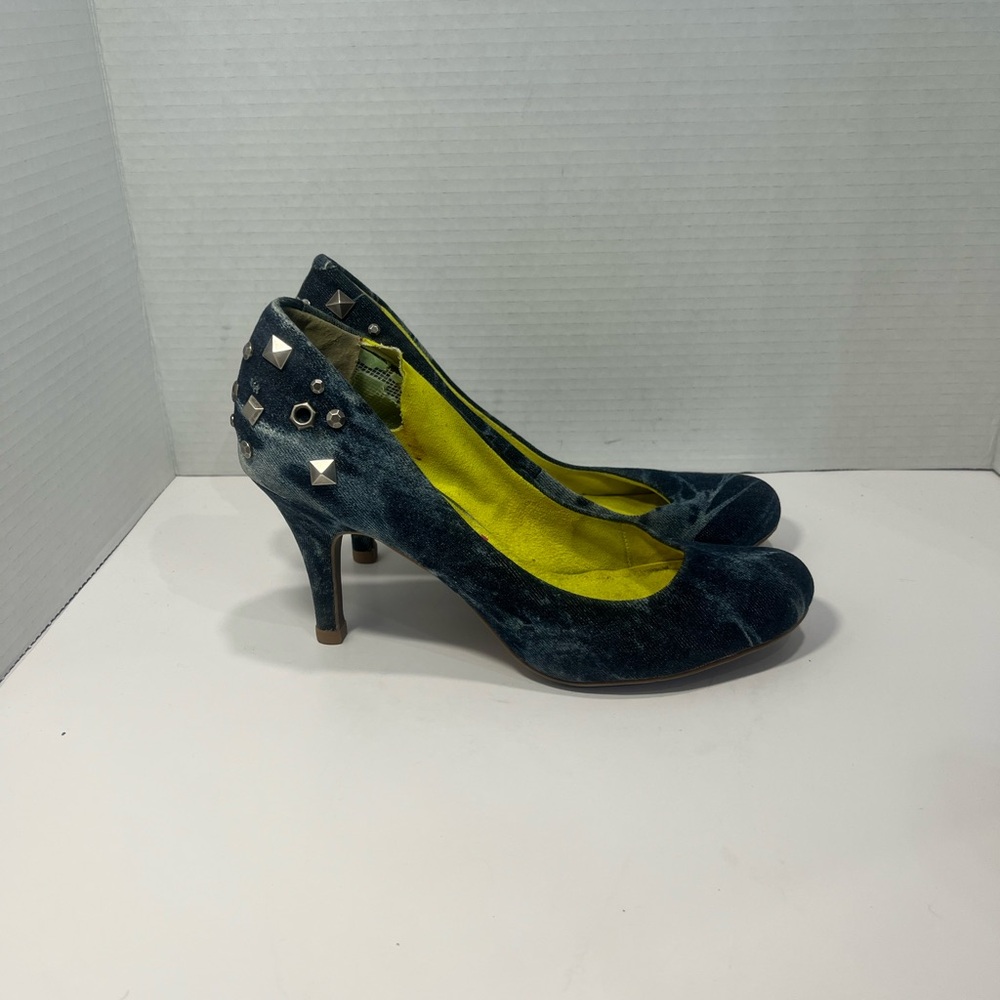 Kensie Blue Velvet Studded Heels